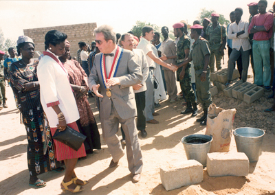 1987 : Visite officielle du député maire Jean Brocard à Dori
